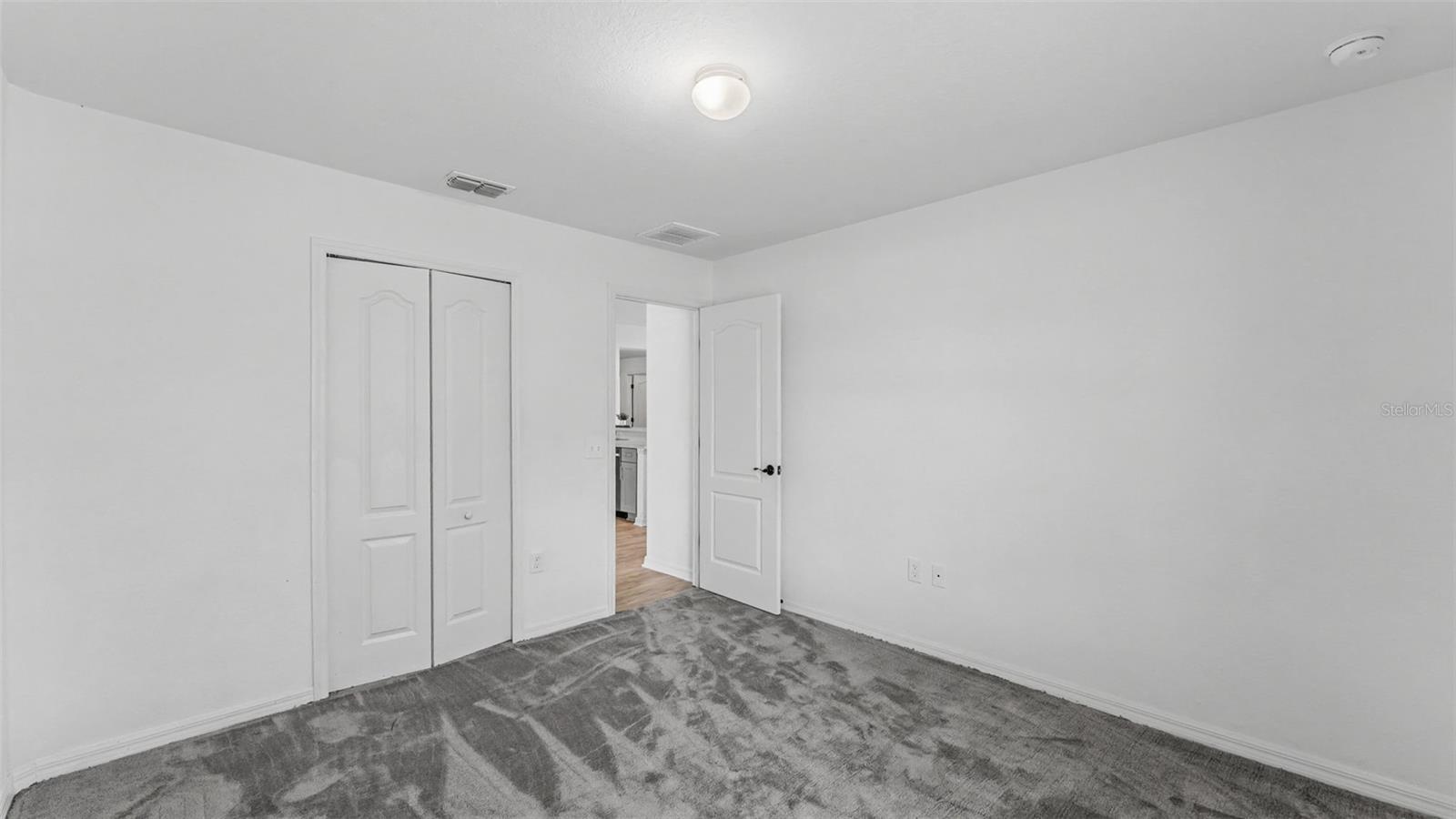 LINDEN TRACE - Residential