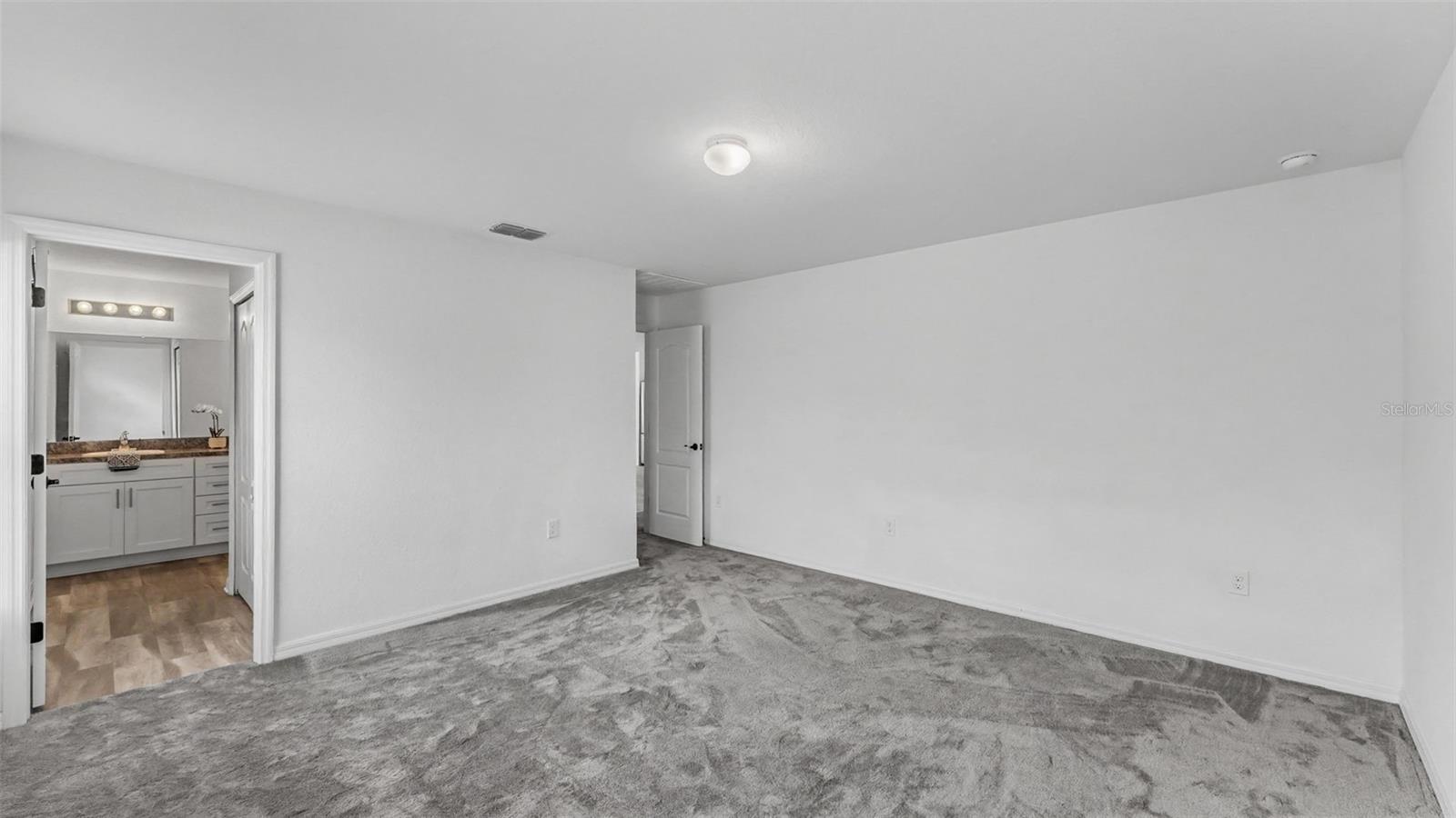 LINDEN TRACE - Residential