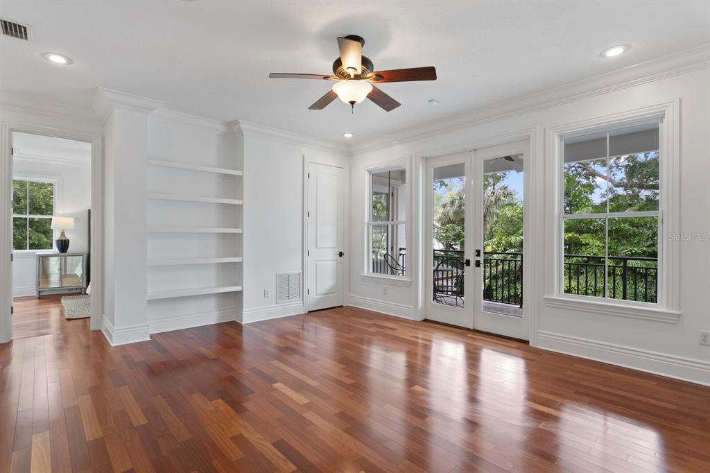 BEACH PARK - Residential