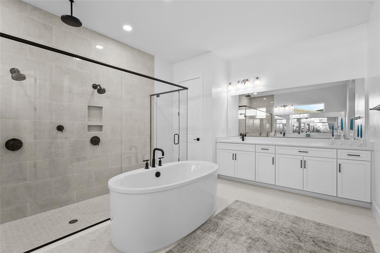 ISLES AT LAKEWOOD RANCH PH II - Residential