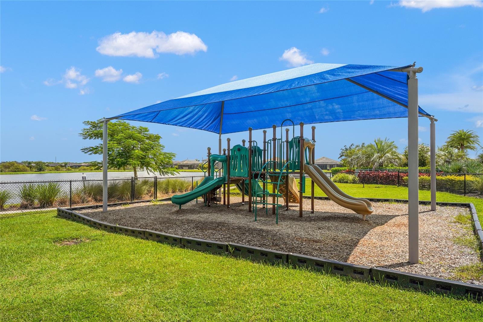 ISLES AT LAKEWOOD RANCH PH II - Residential