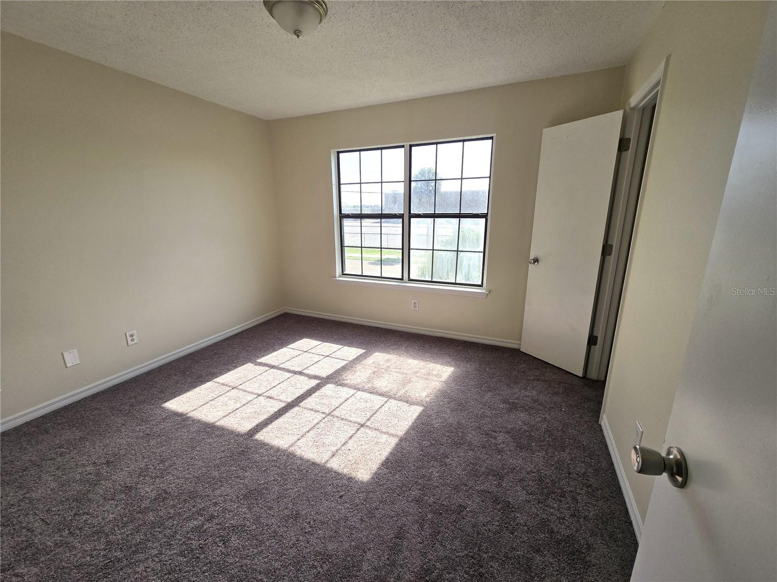 KENTWOOD PARK - Residential