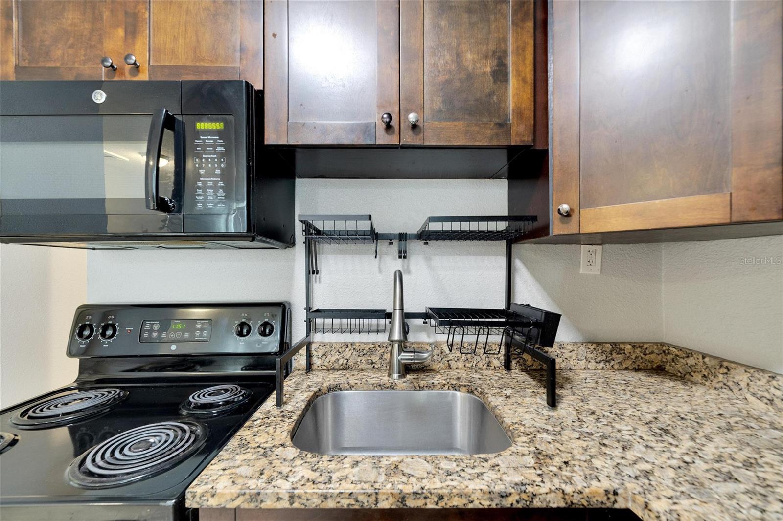 ALLENDALE TERRACE BLKS A-B-1-2-3-4-5-6 - Residential