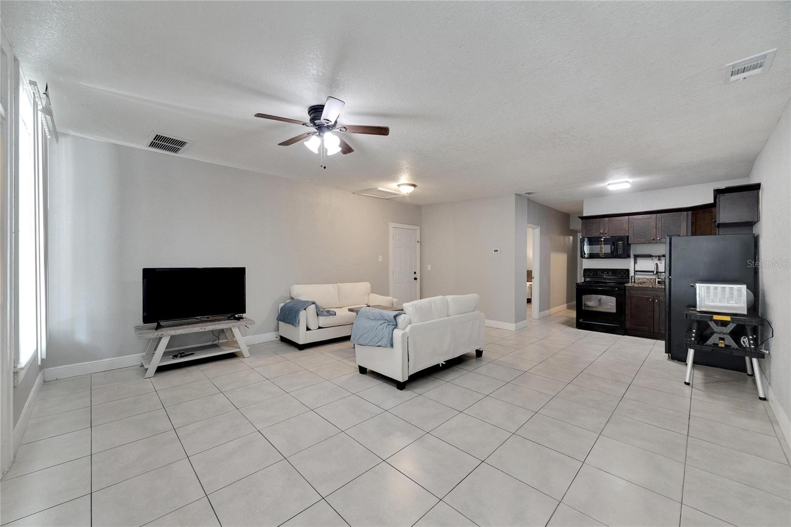 ALLENDALE TERRACE BLKS A-B-1-2-3-4-5-6 - Residential