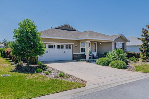 Photo of 9985 SW 88th Loop, Ocala, FL 34481 (MLS # OM724706)
