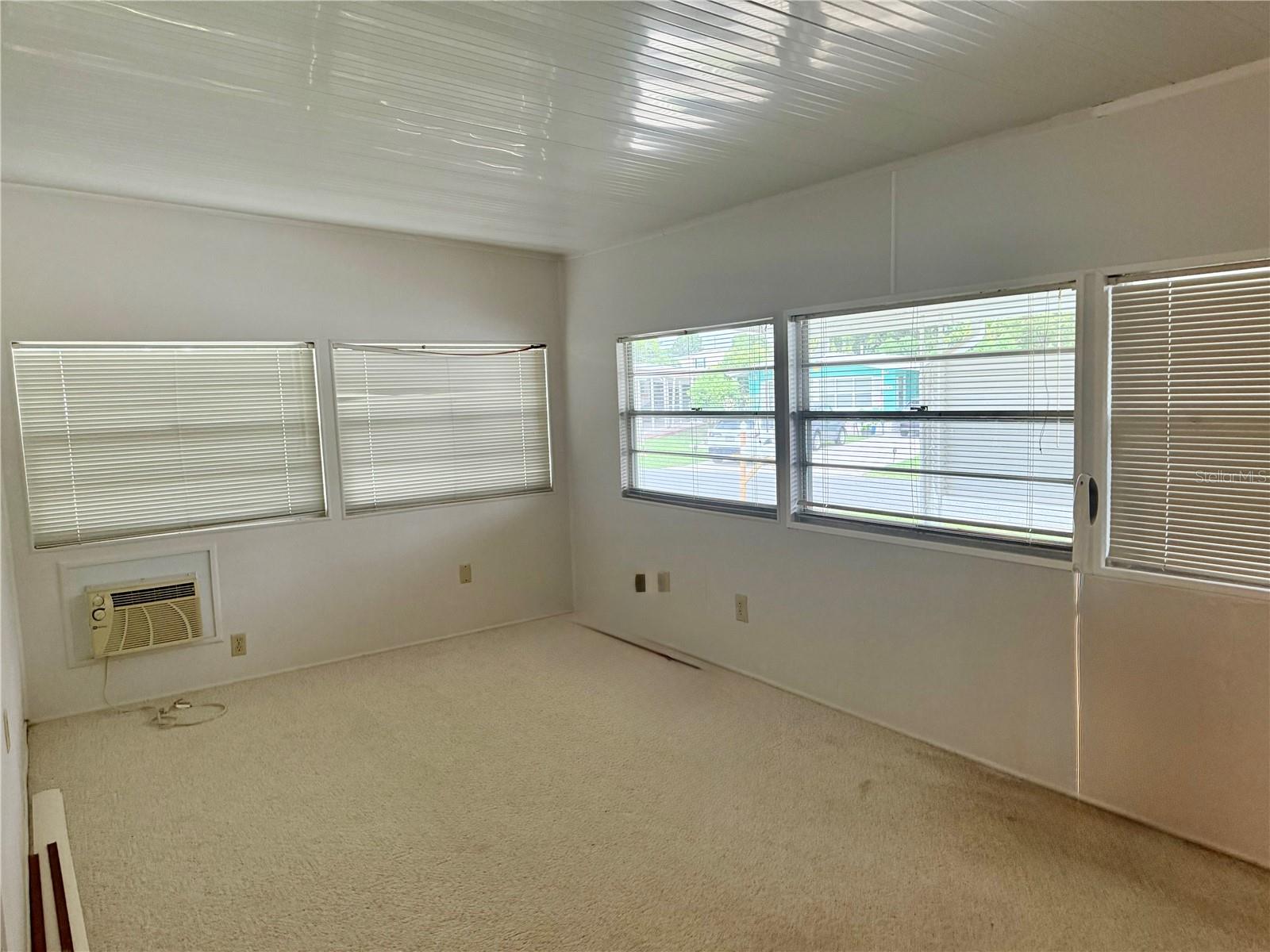 HIGH POINT SUB UNIT 1 - Residential