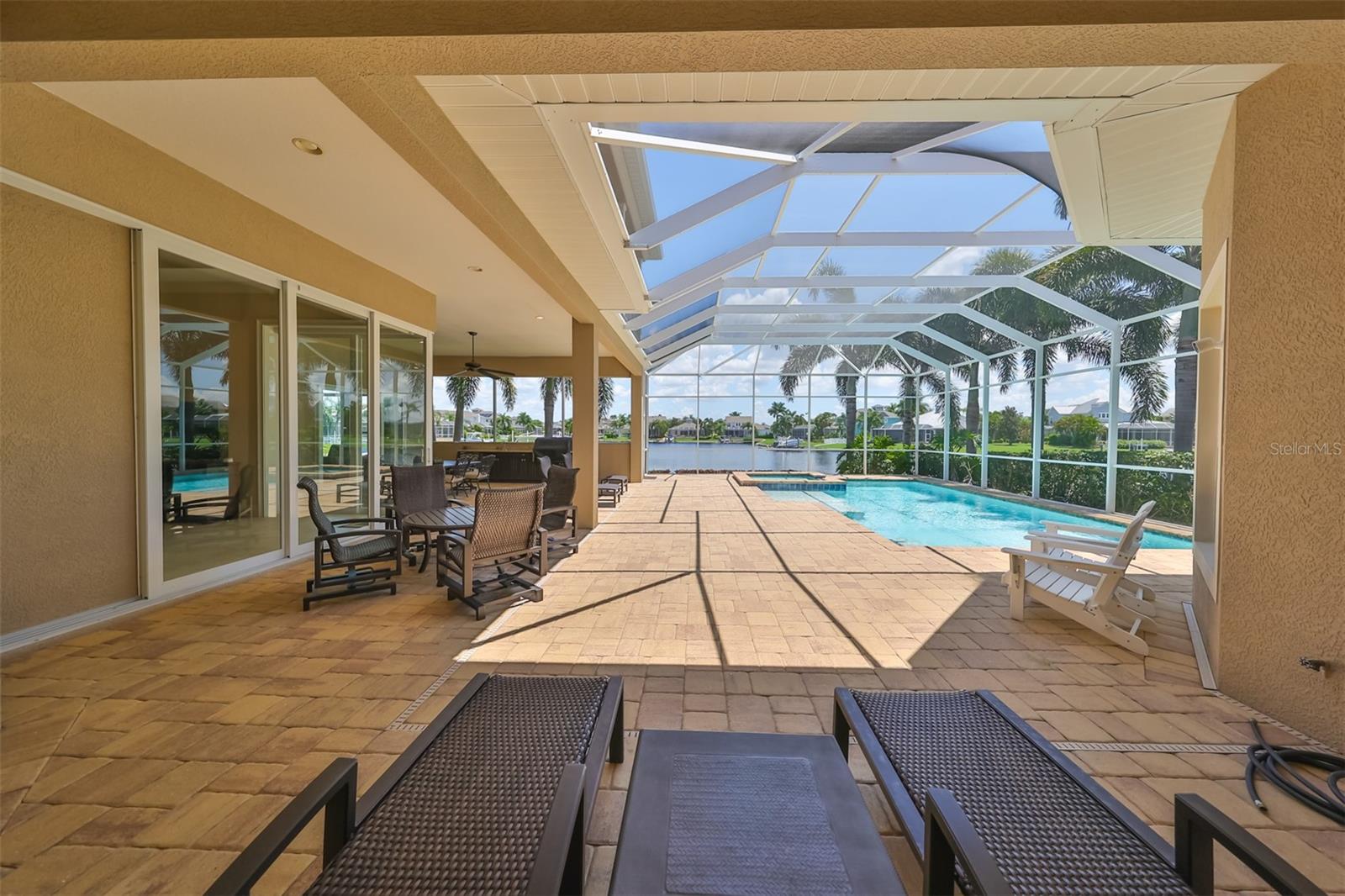 MIRABAY PH 2A-4 - Residential