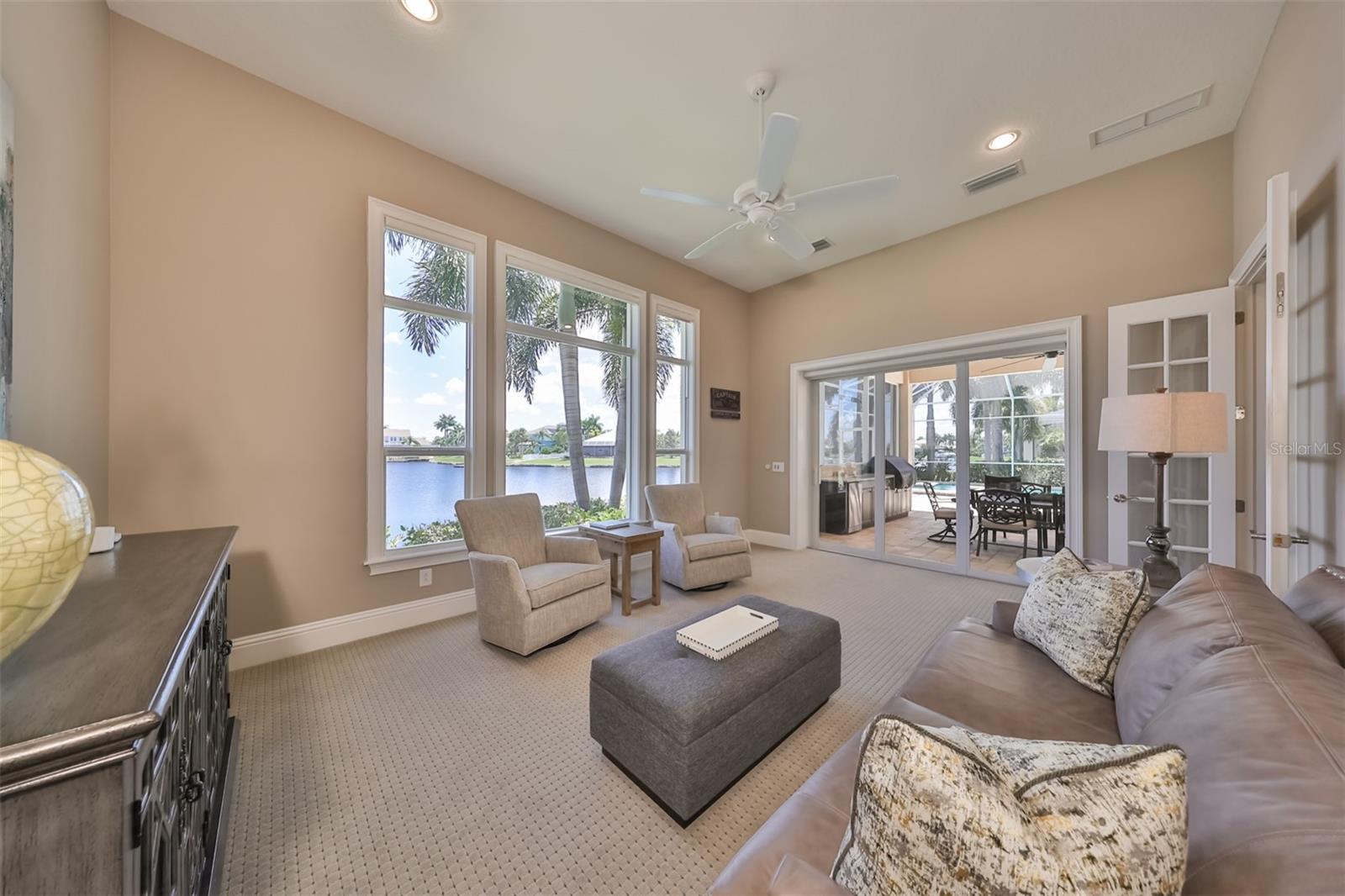 MIRABAY PH 2A-4 - Residential