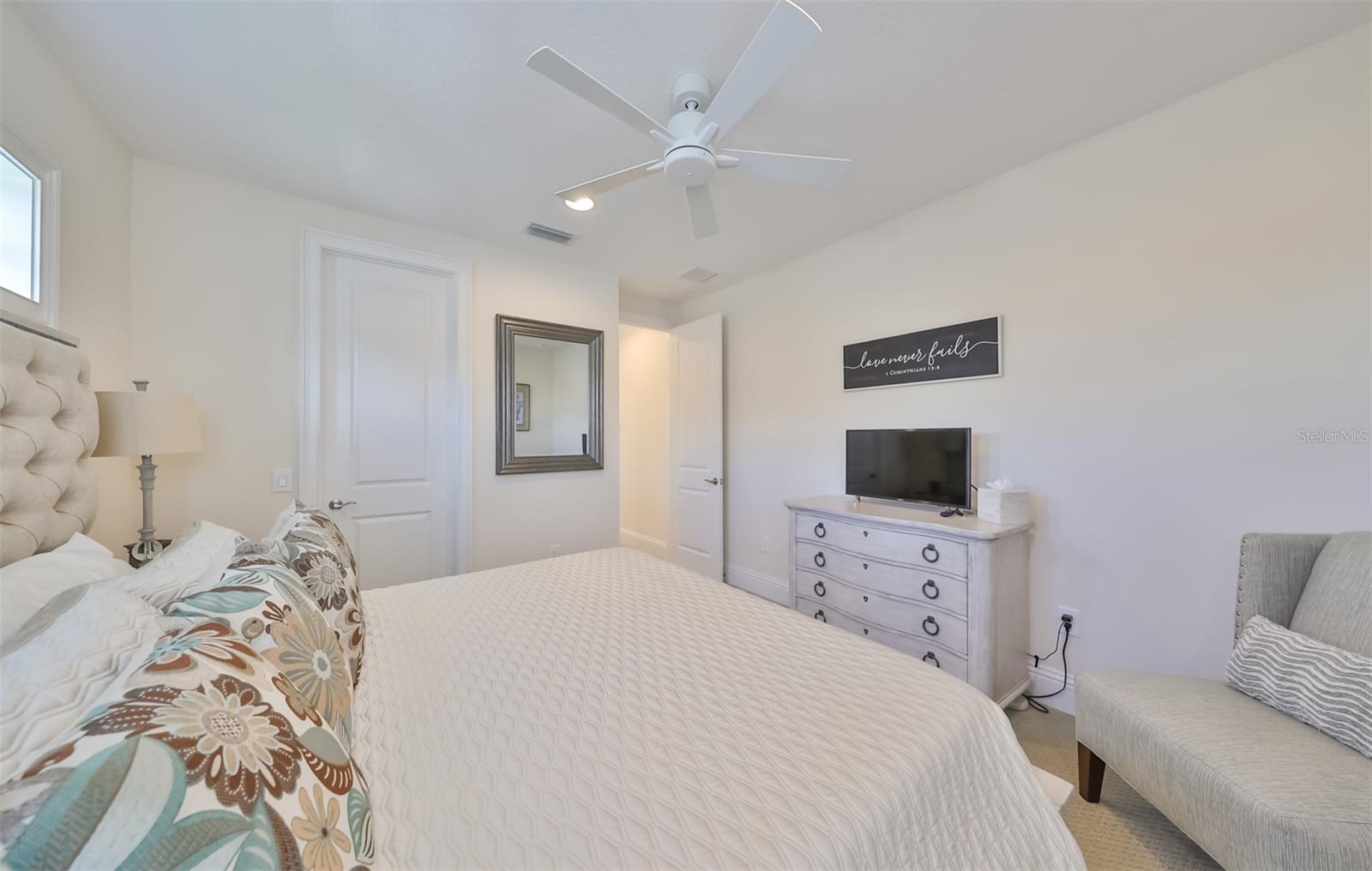 MIRABAY PH 2A-4 - Residential