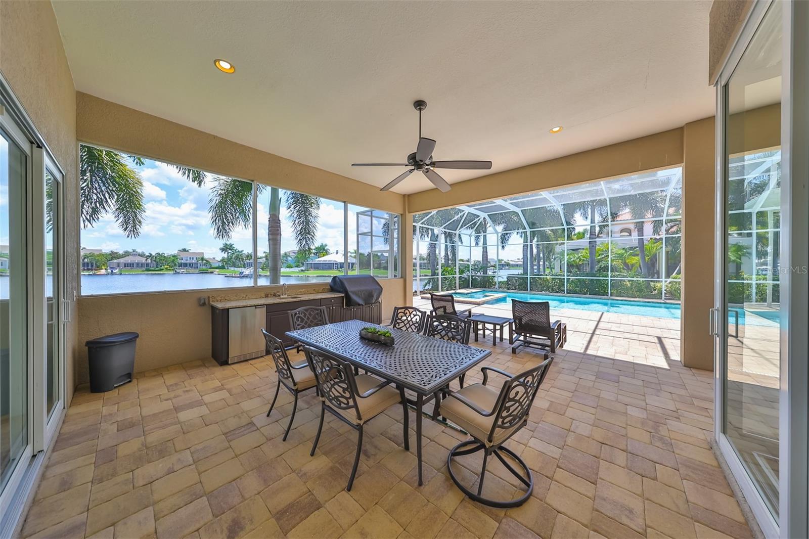 MIRABAY PH 2A-4 - Residential