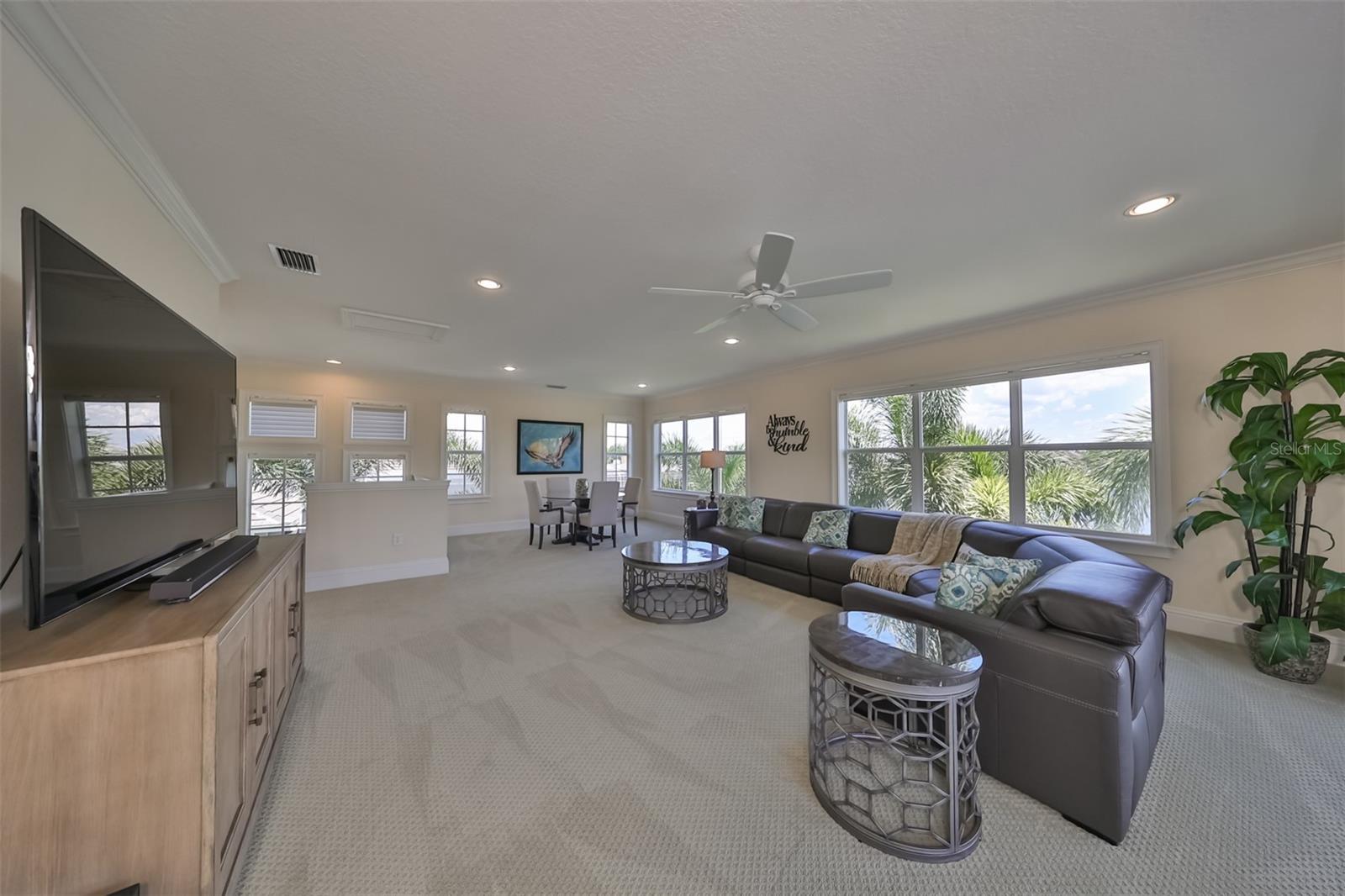 MIRABAY PH 2A-4 - Residential