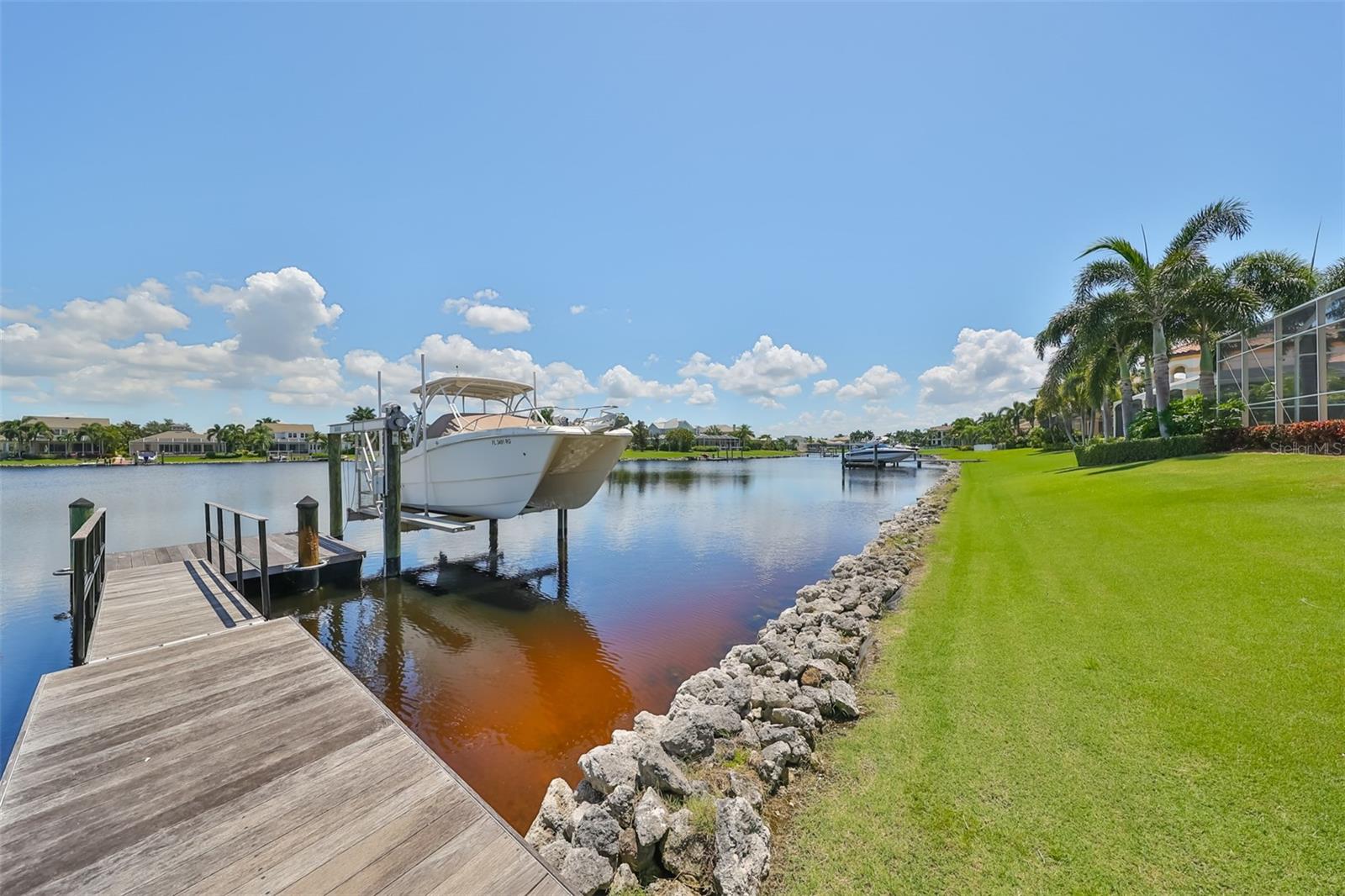 MIRABAY PH 2A-4 - Residential