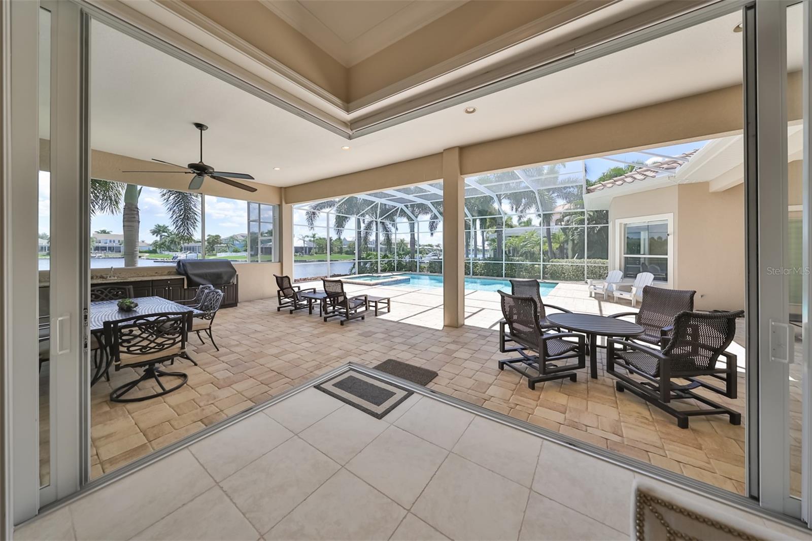 MIRABAY PH 2A-4 - Residential