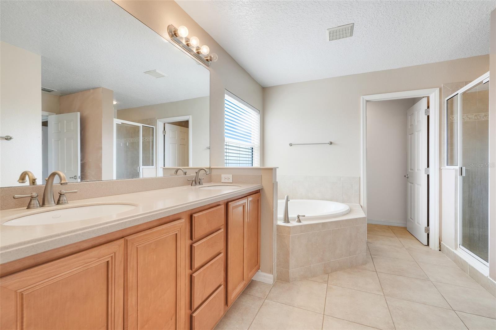 SOUTHERN FIELDS PH 02 - Residential Lease