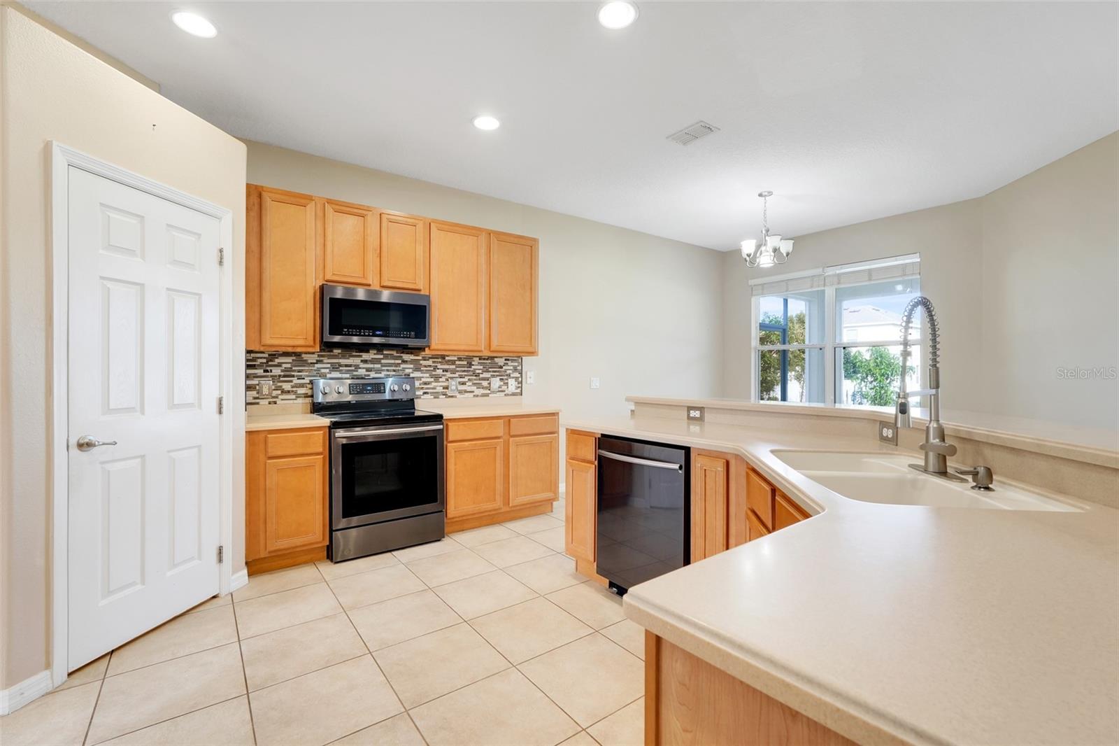 SOUTHERN FIELDS PH 02 - Residential Lease