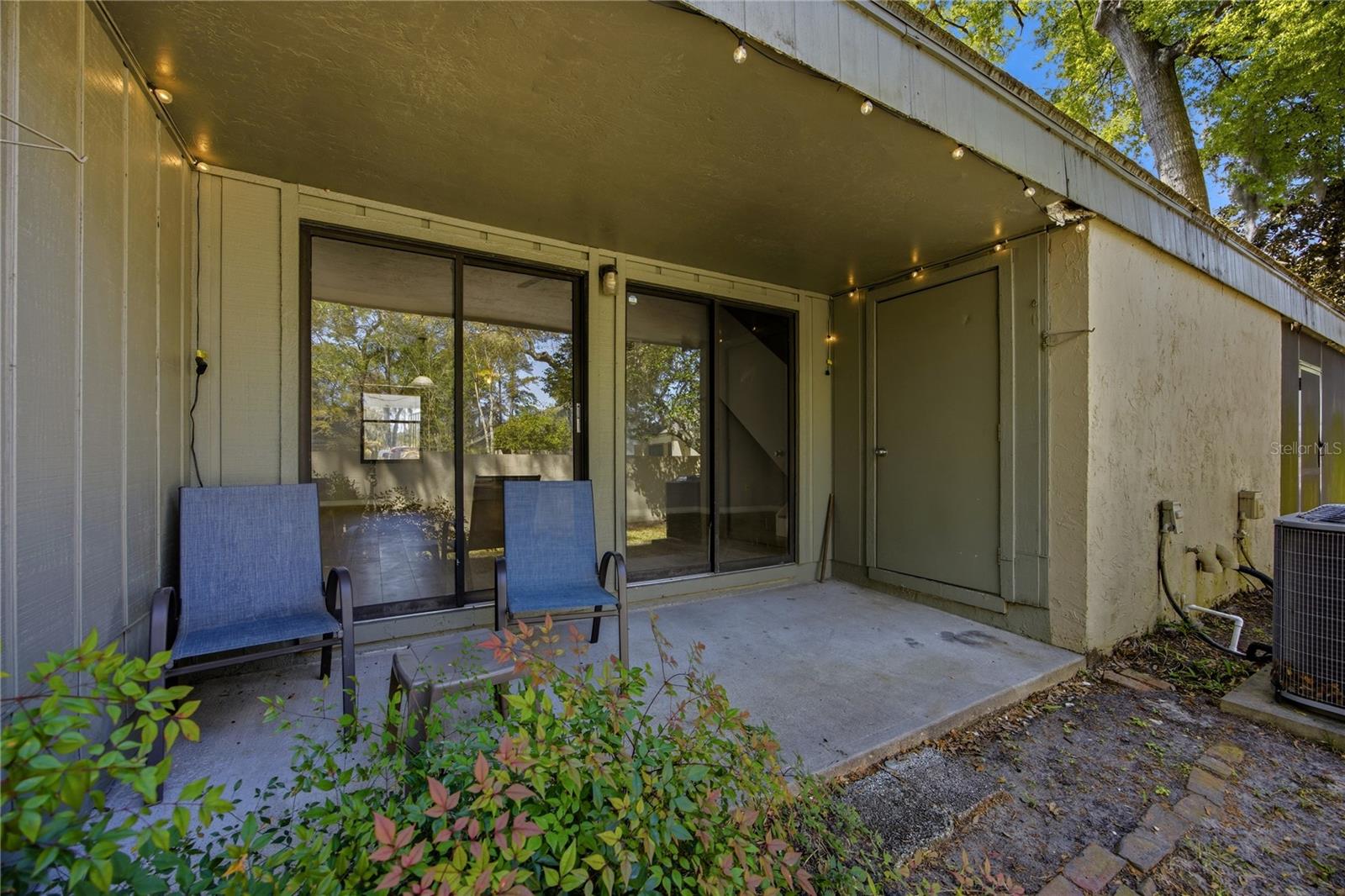 WOODSIDE VILLAS - Residential