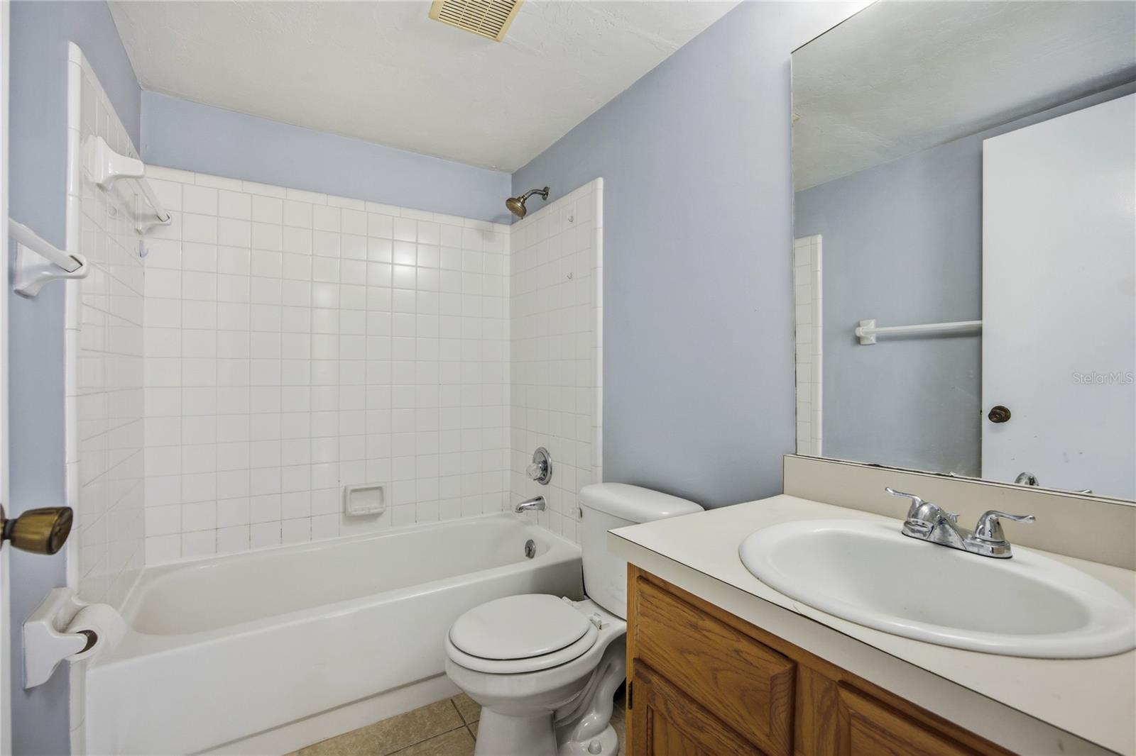 WOODSIDE VILLAS - Residential