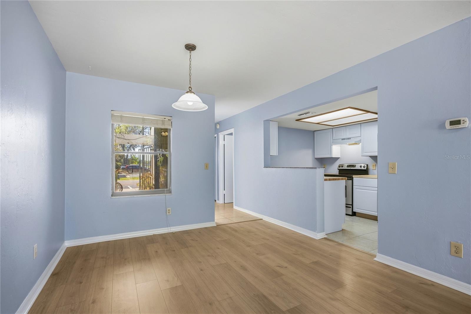 WOODSIDE VILLAS - Residential