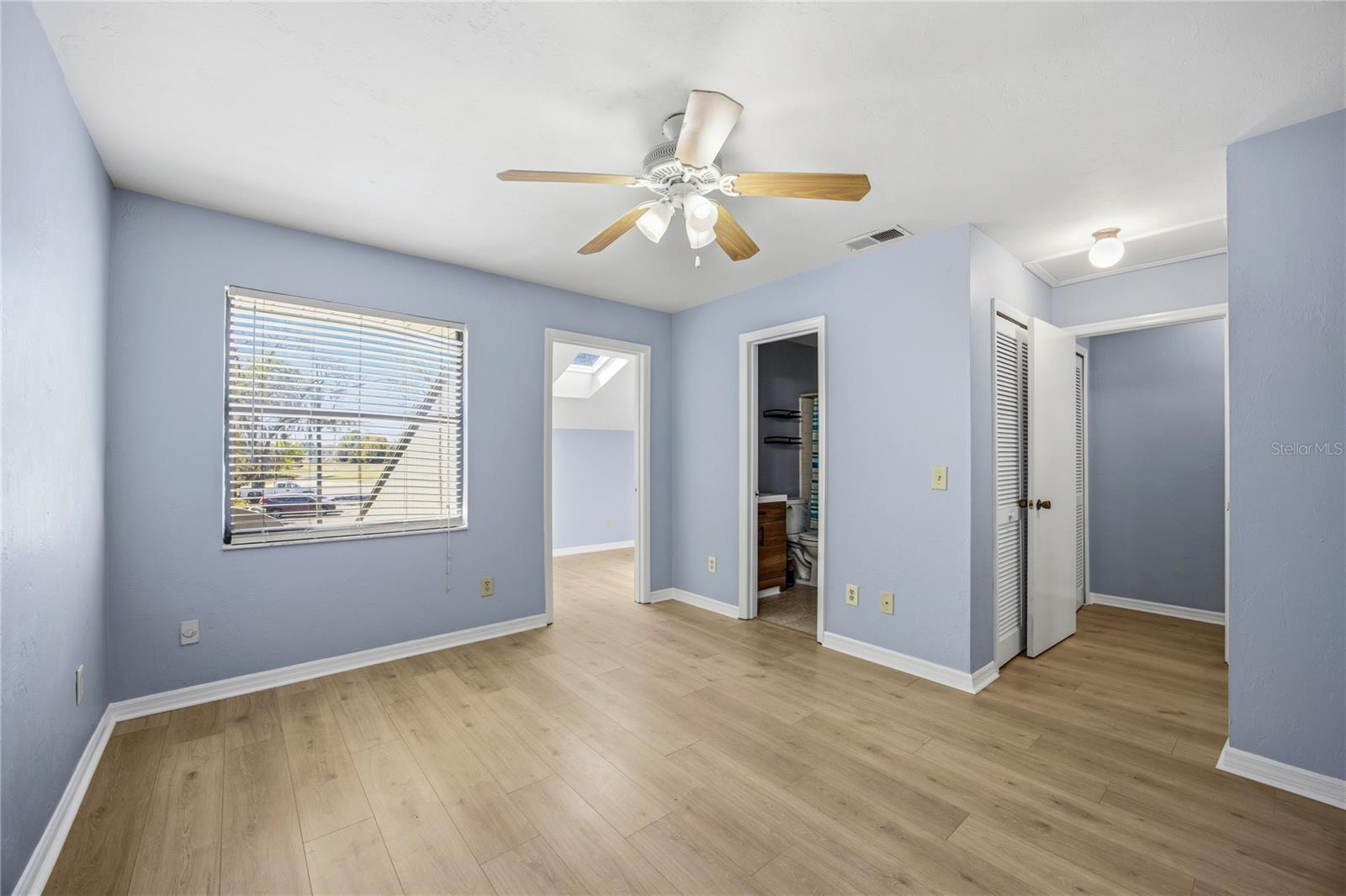 WOODSIDE VILLAS - Residential