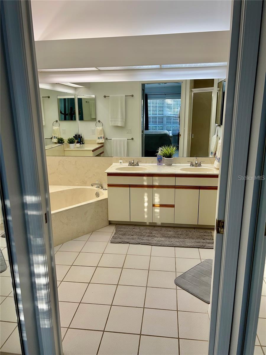 WOODLAKE VILLAS AT PALM-AIRE VI,VII&XI - Residential Lease