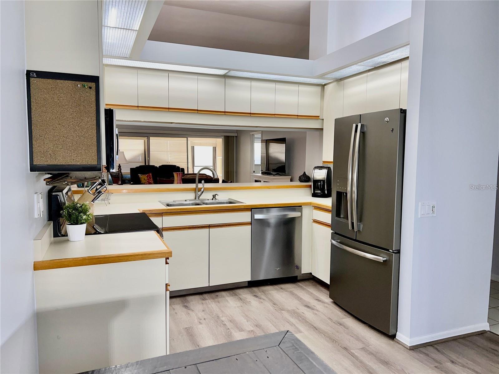 WOODLAKE VILLAS AT PALM-AIRE VI,VII&XI - Residential Lease