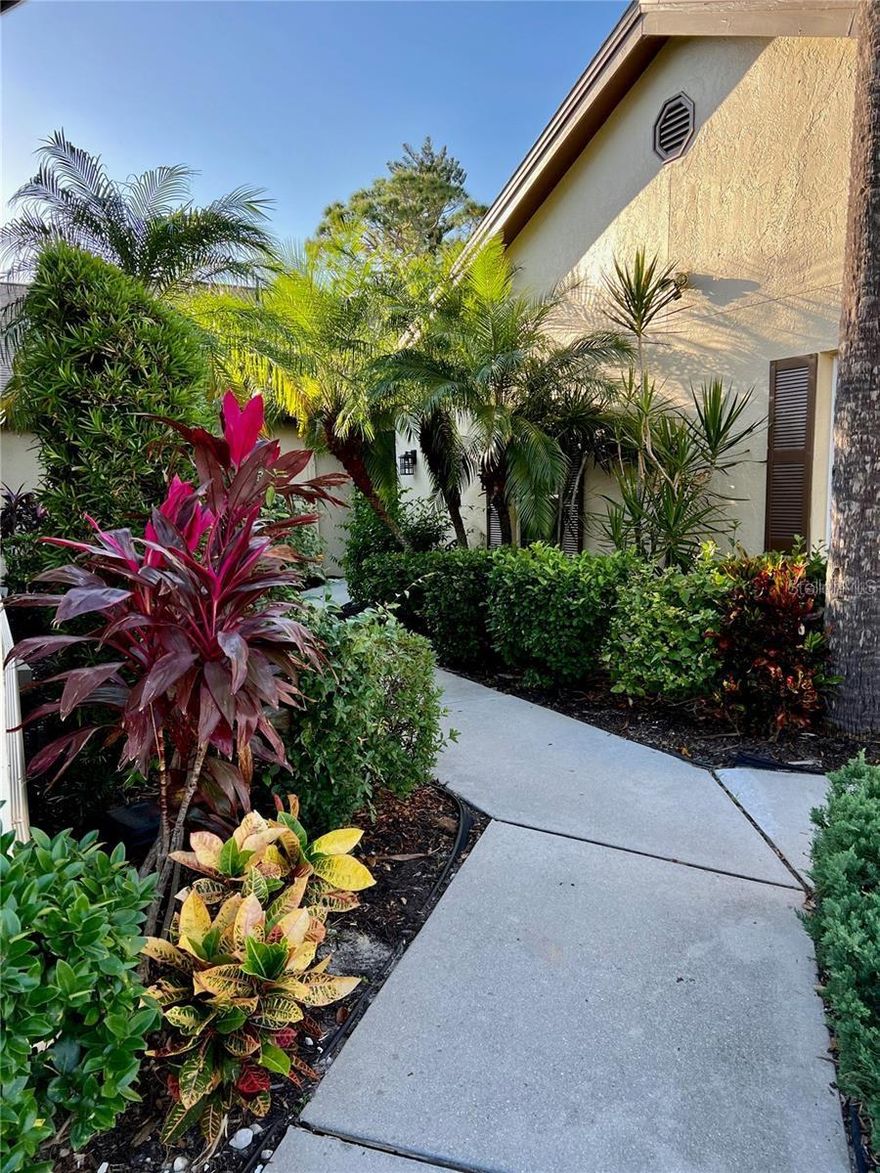 Awesome furnished rental available from January 1st 2024 in the Palm Aire area of Woodlake Villas. This villa is perfect for those who love golf. It has 2 bedrooms, an office, and 2 bathrooms. The home also has a large 2-car garage with space for a golf cart if you decide to rent one during your stay. You'll have access to a community heated pool that overlooks a beautiful lake. The location is excellent, with several golf courses just minutes away. And if you're in the mood for shopping and dining, University Town Center Mall is just a short drive away. The Sarasota/Bradenton Airport is also conveniently located nearby. And of course, you won't want to miss out on our stunning white sandy beaches, including Siesta Key, Longboat Key, St. Armands Circle, and Anna Maria, all just 20 minutes away. Don't wait too long, book your rental vacation now! Rental rates are $4,500 for the season and $2,500 for the off-season. Rent includes all utilities and internet, except for electricity.