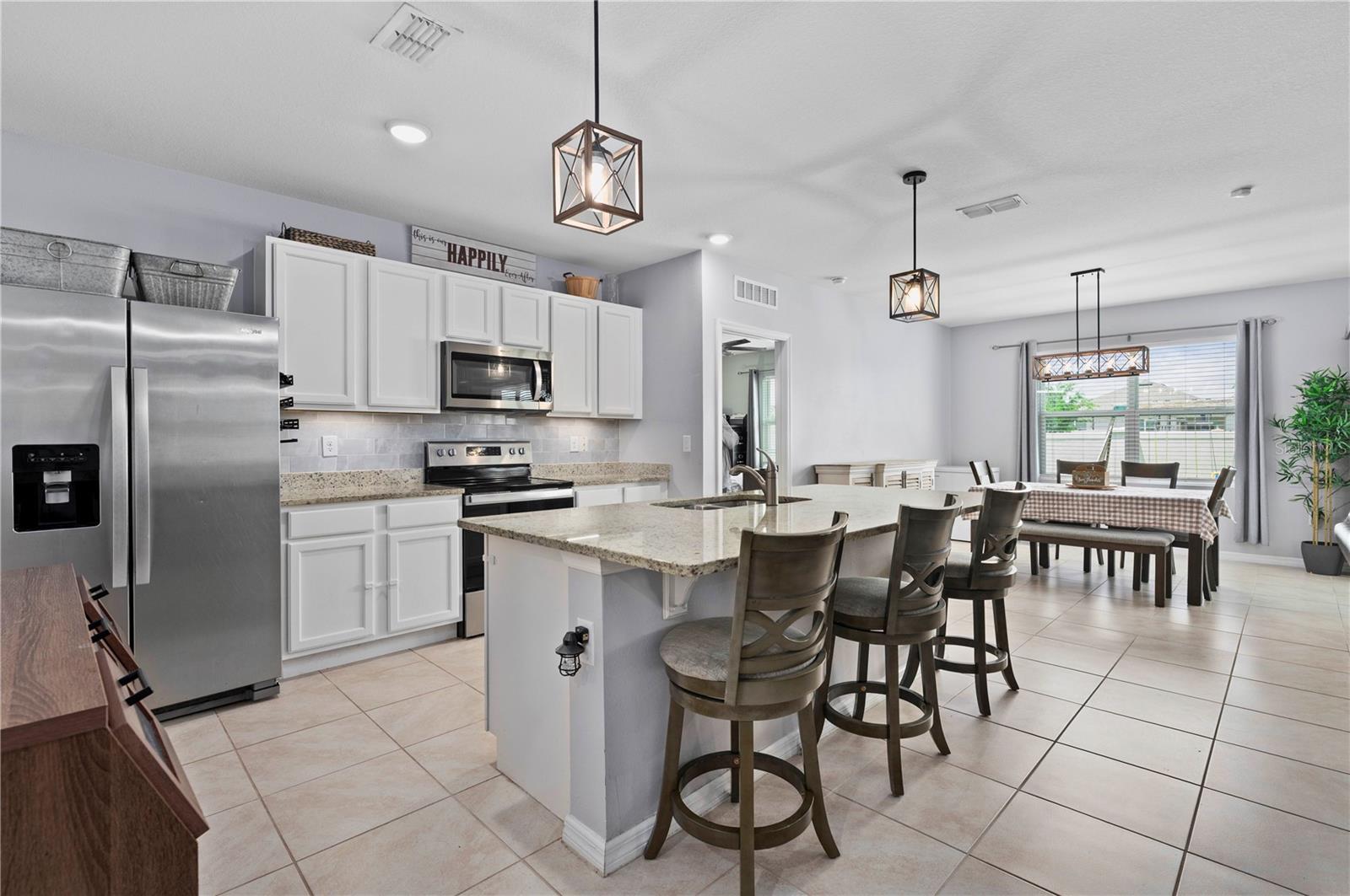 2000 WHITE PELICAN TERRACE