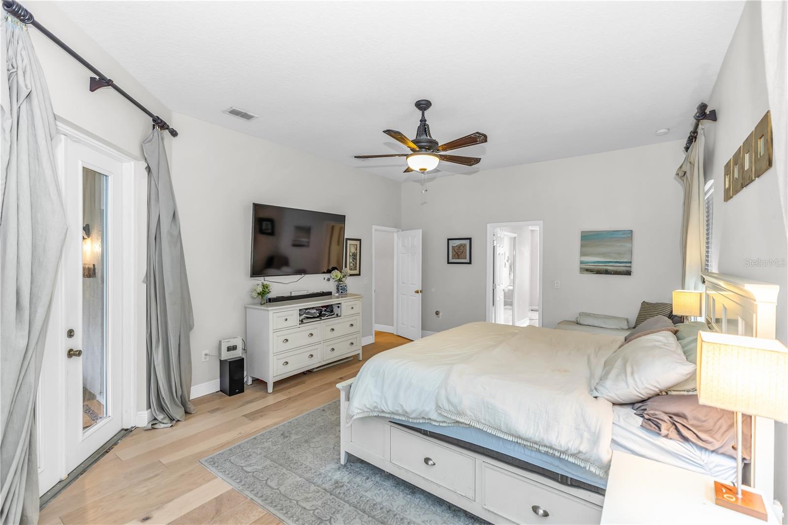 LAKE BUTLER SHORES - Residential