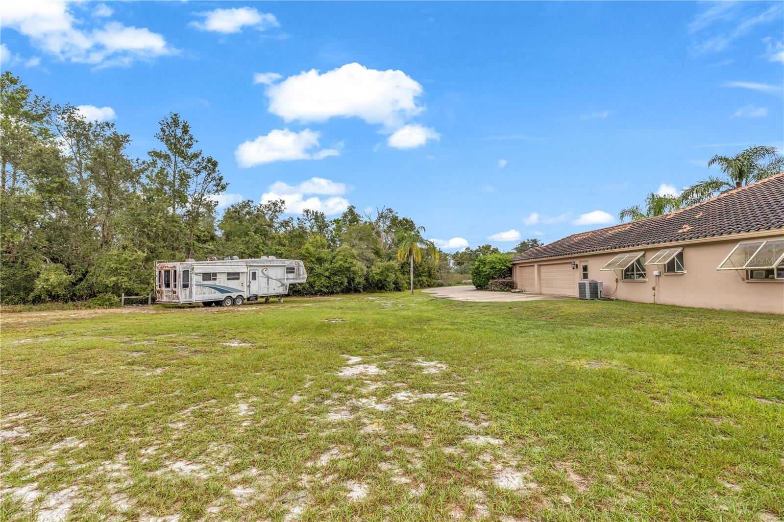 LAKE BUTLER SHORES - Residential