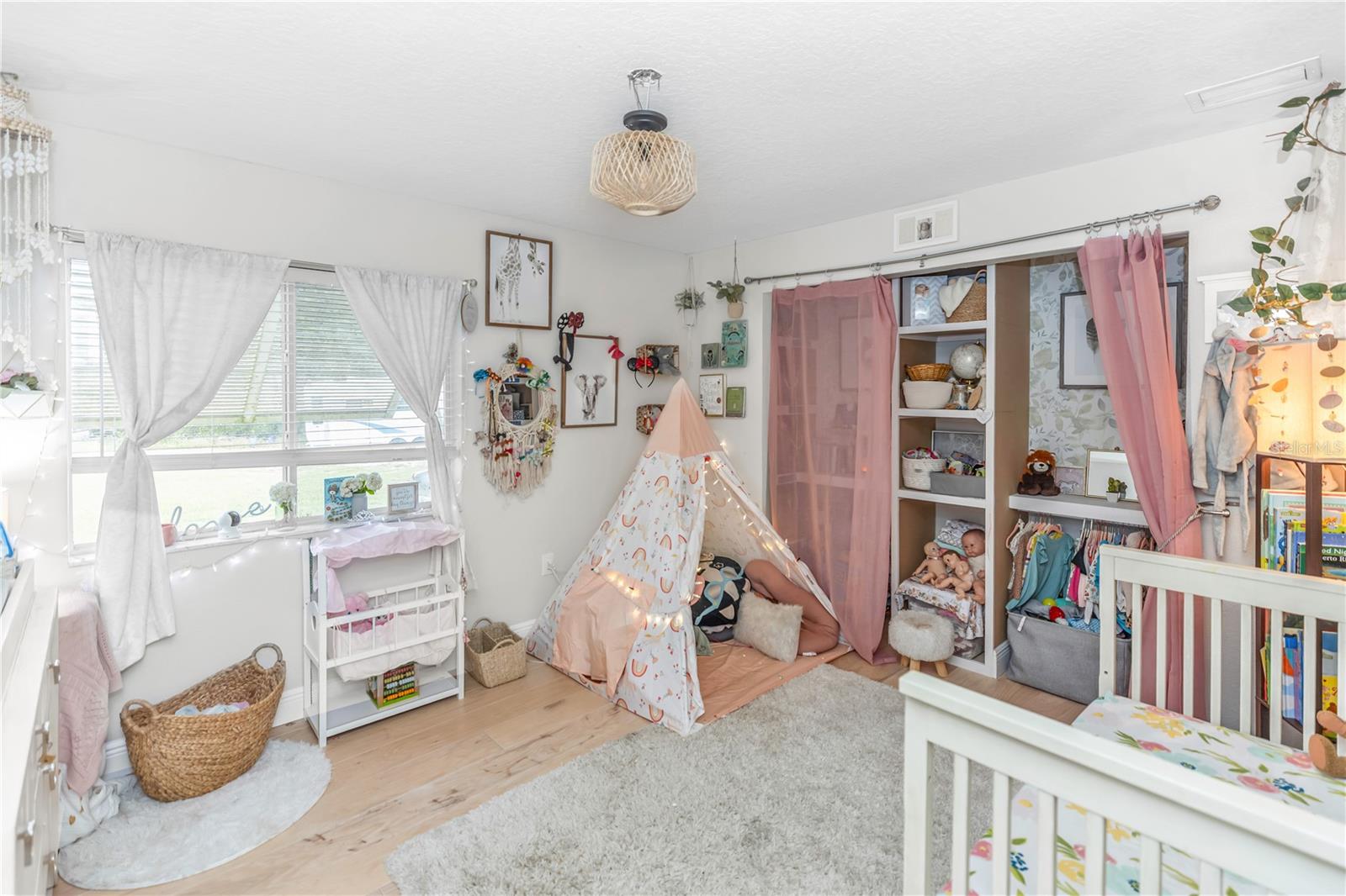 LAKE BUTLER SHORES - Residential