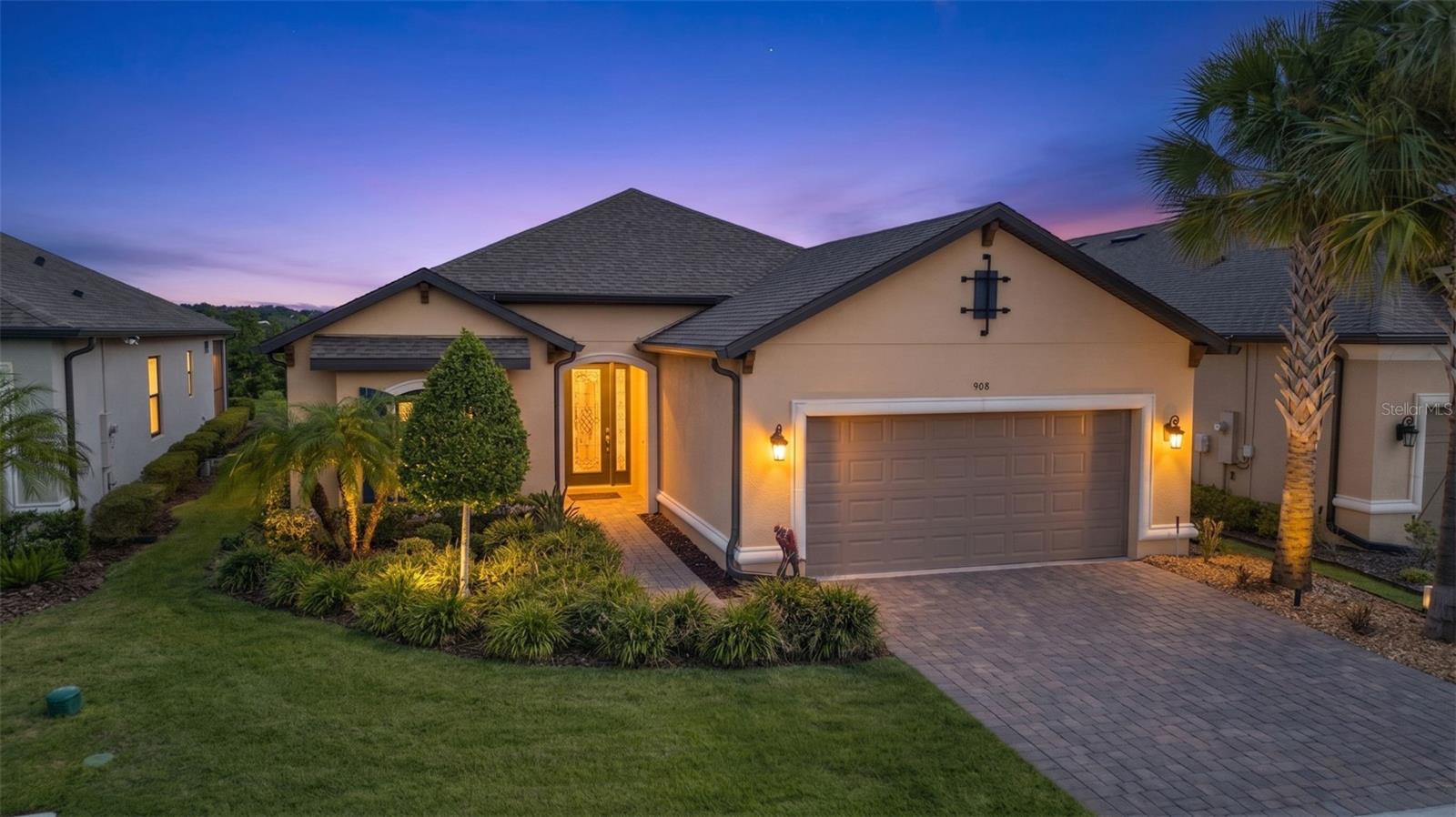 908 BRAEWOOD DRIVE