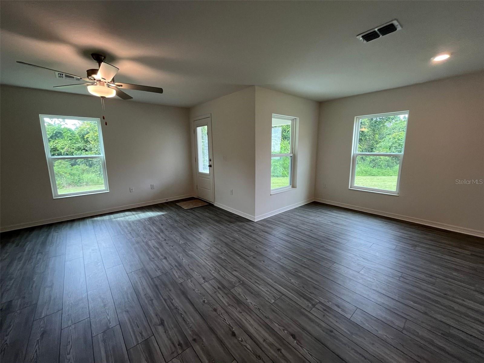 TUSCANY PRESERVE PHASE 4 - Residential Lease