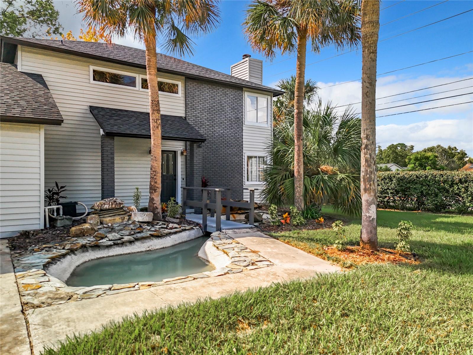 1040 WAVERLY DRIVE