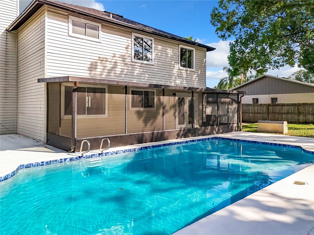 Photo of 1040 Waverly Drive, Longwood, FL 32750 (MLS # O6430747)