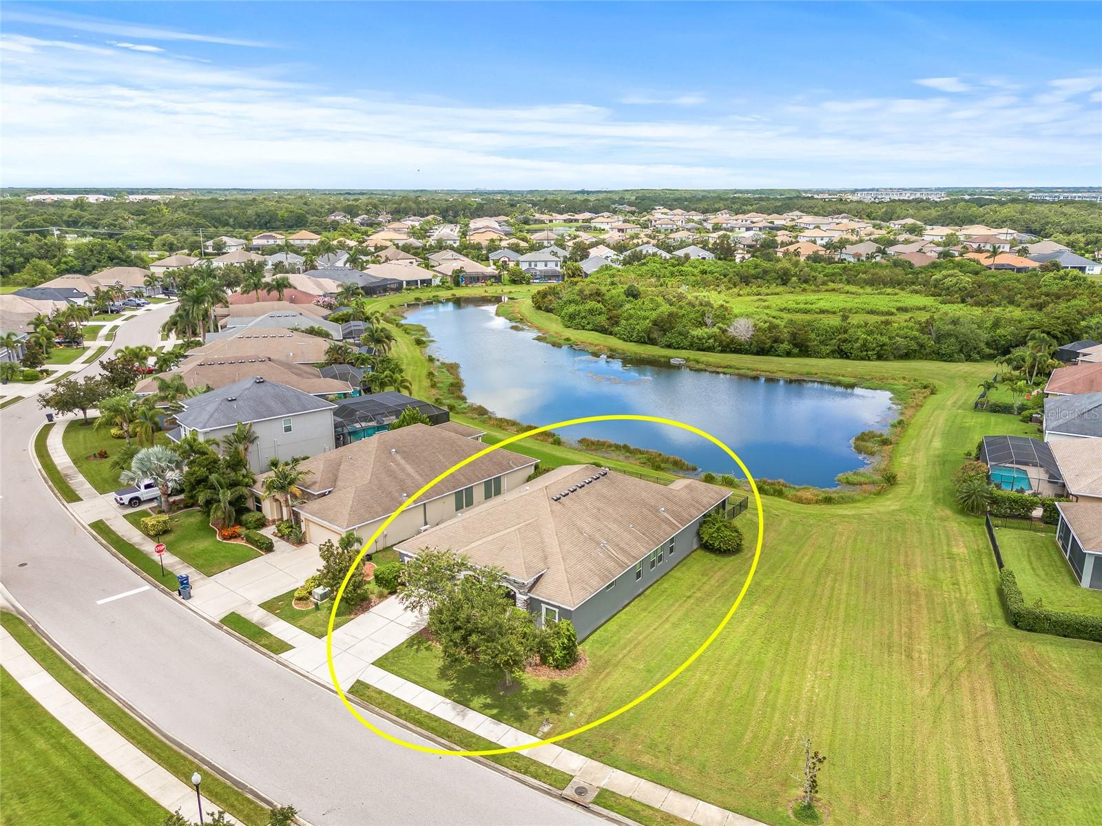 815 ROSEMARY CIRCLE