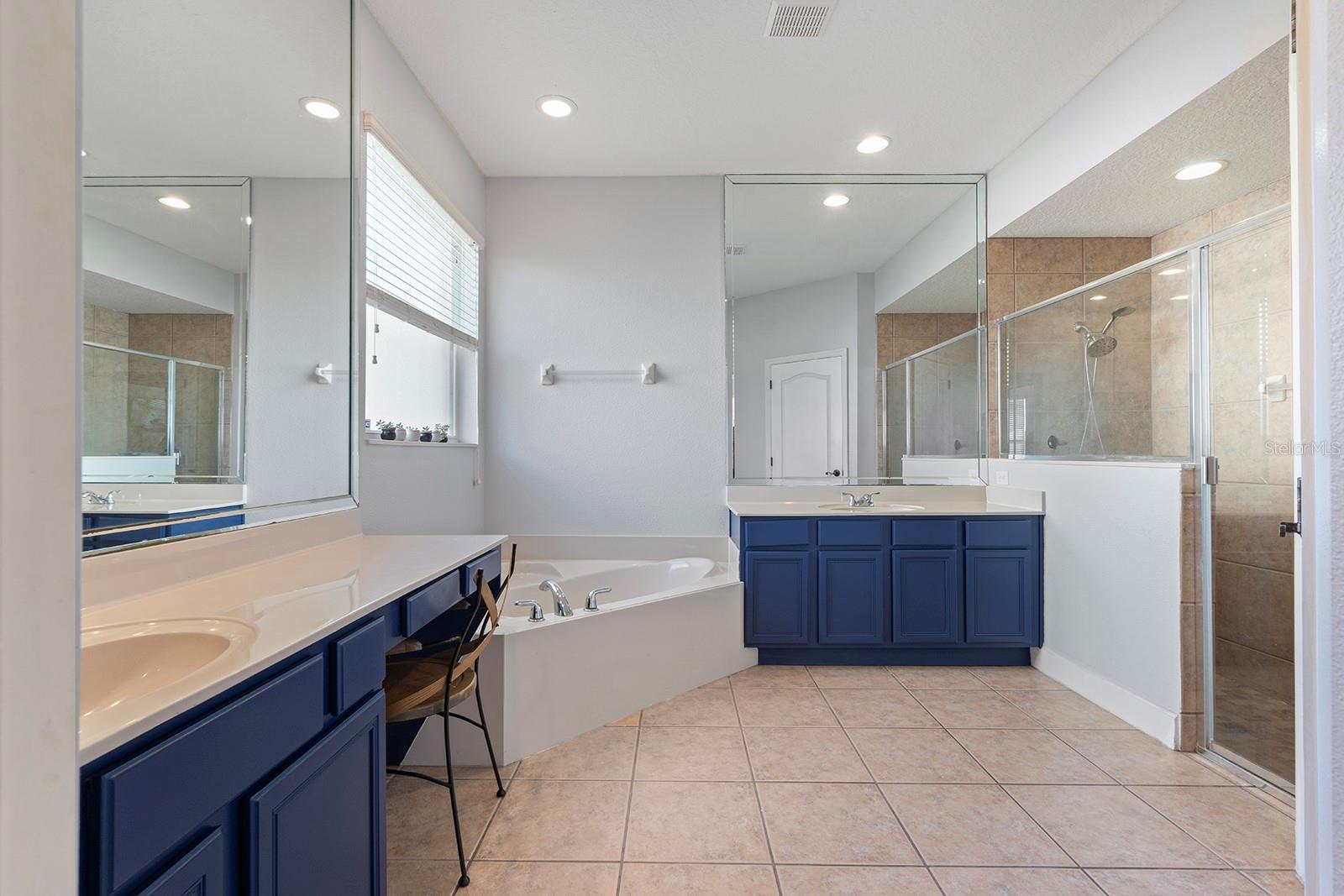 LAKE POINTE - Residential