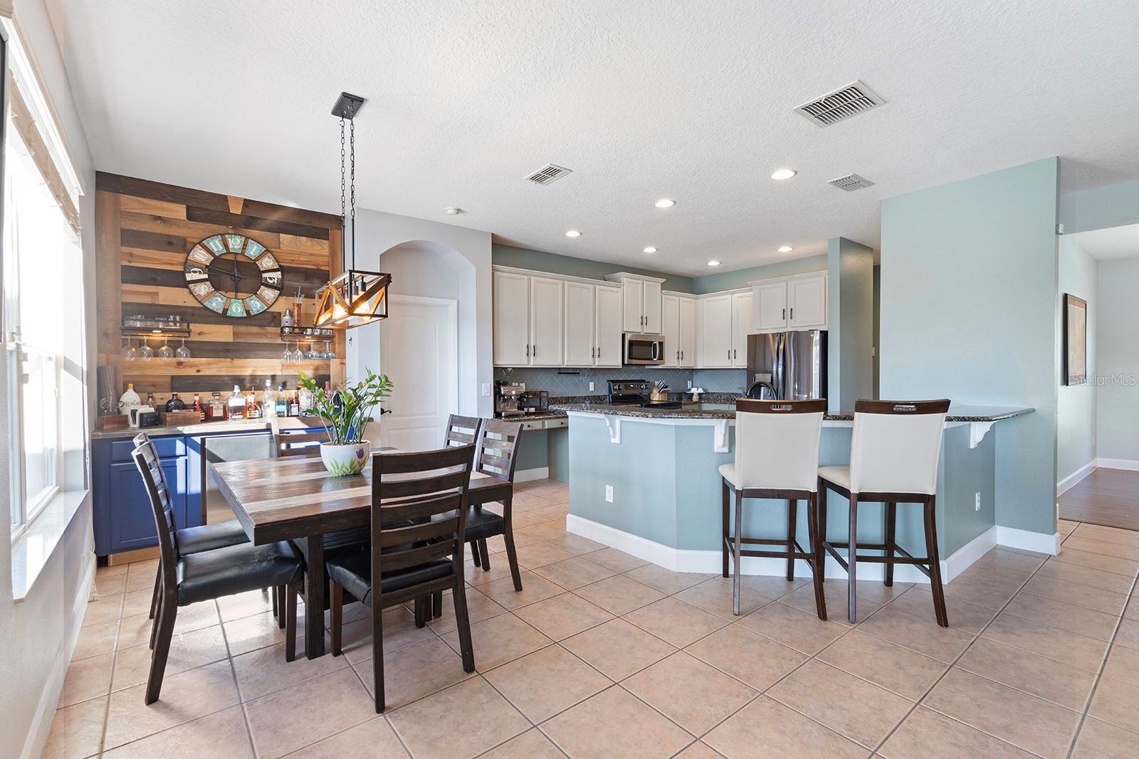 LAKE POINTE - Residential