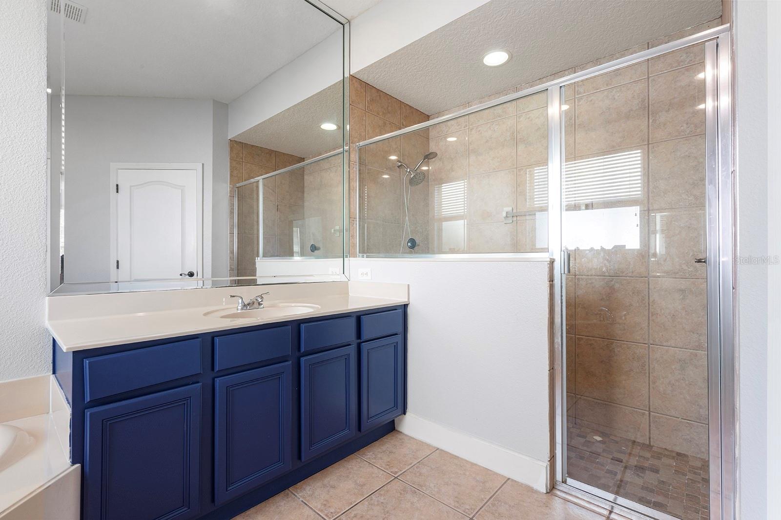 LAKE POINTE - Residential