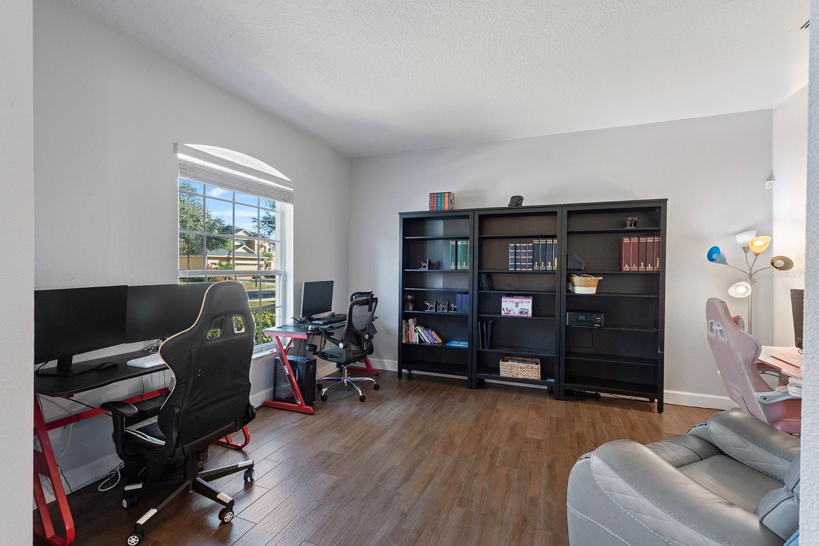 LAKE POINTE - Residential