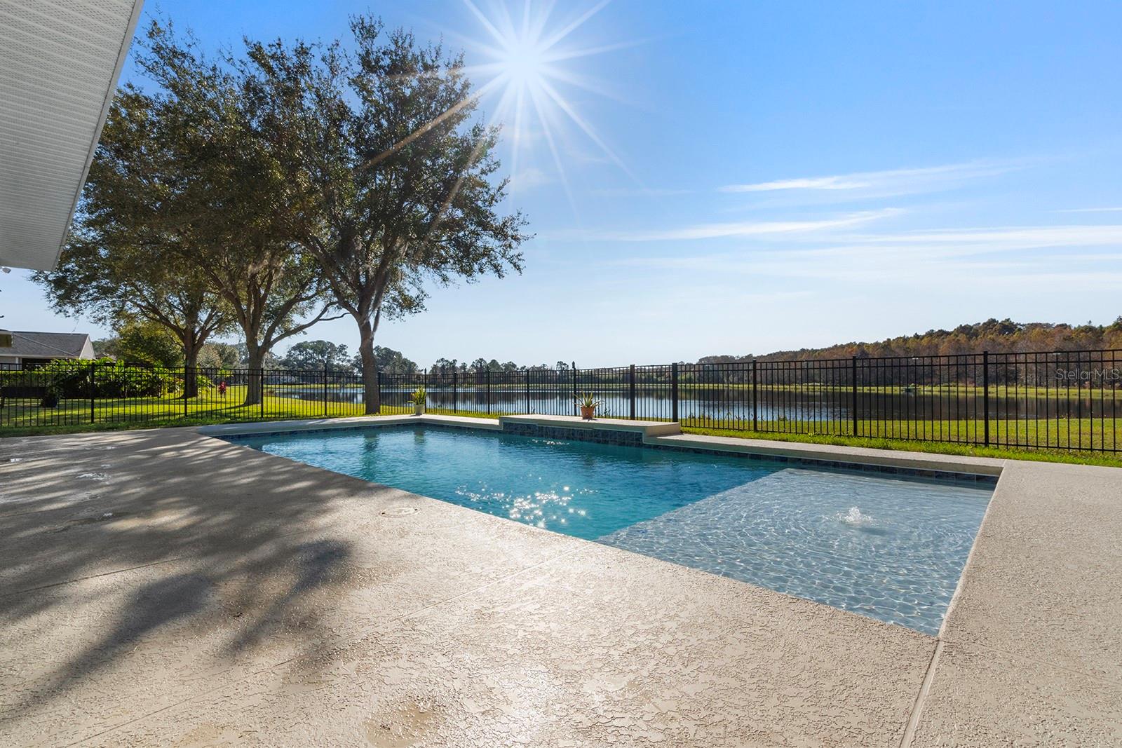 LAKE POINTE - Residential