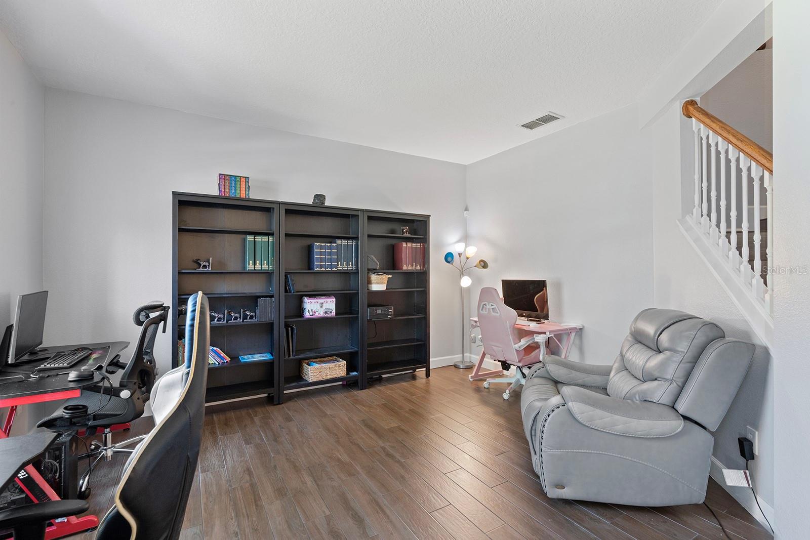 LAKE POINTE - Residential