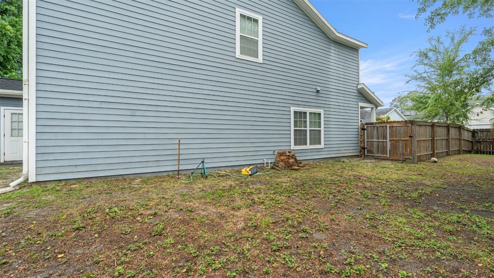 BUCK BAY REP - Residential