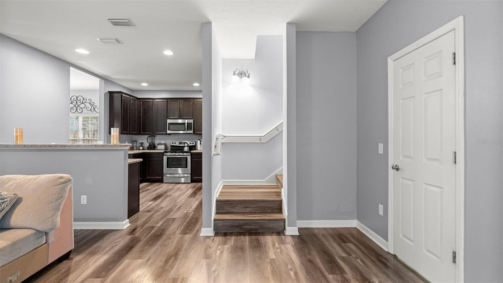 BUCK BAY REP - Residential