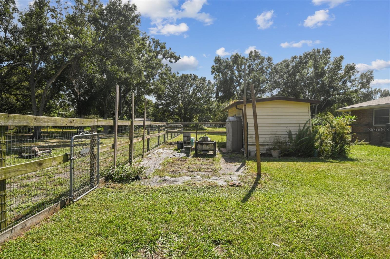 UNPLATTED - Residential