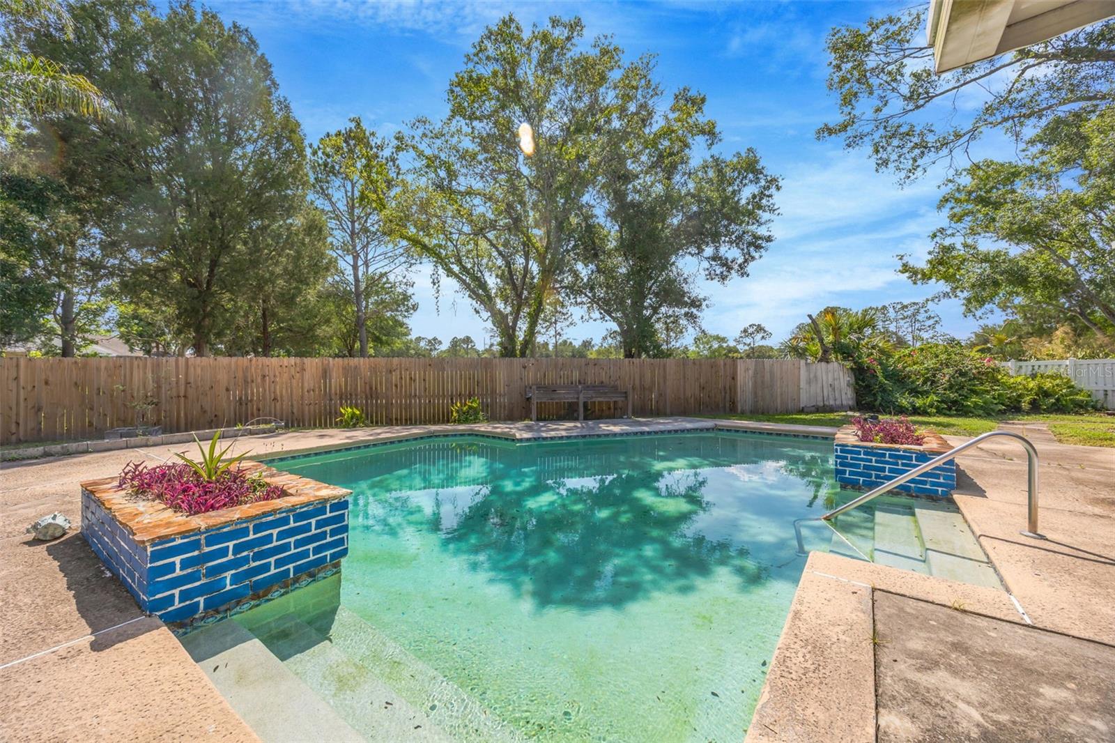 COUNTRY PLACE WEST UNIT II - Residential