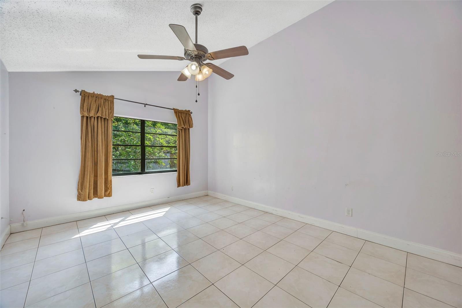 COUNTRY PLACE WEST UNIT II - Residential