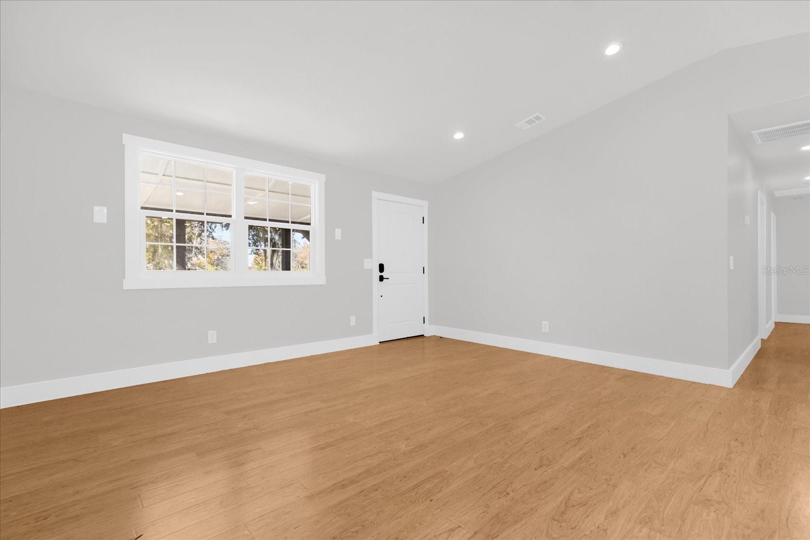 FOX RIDGE - Residential