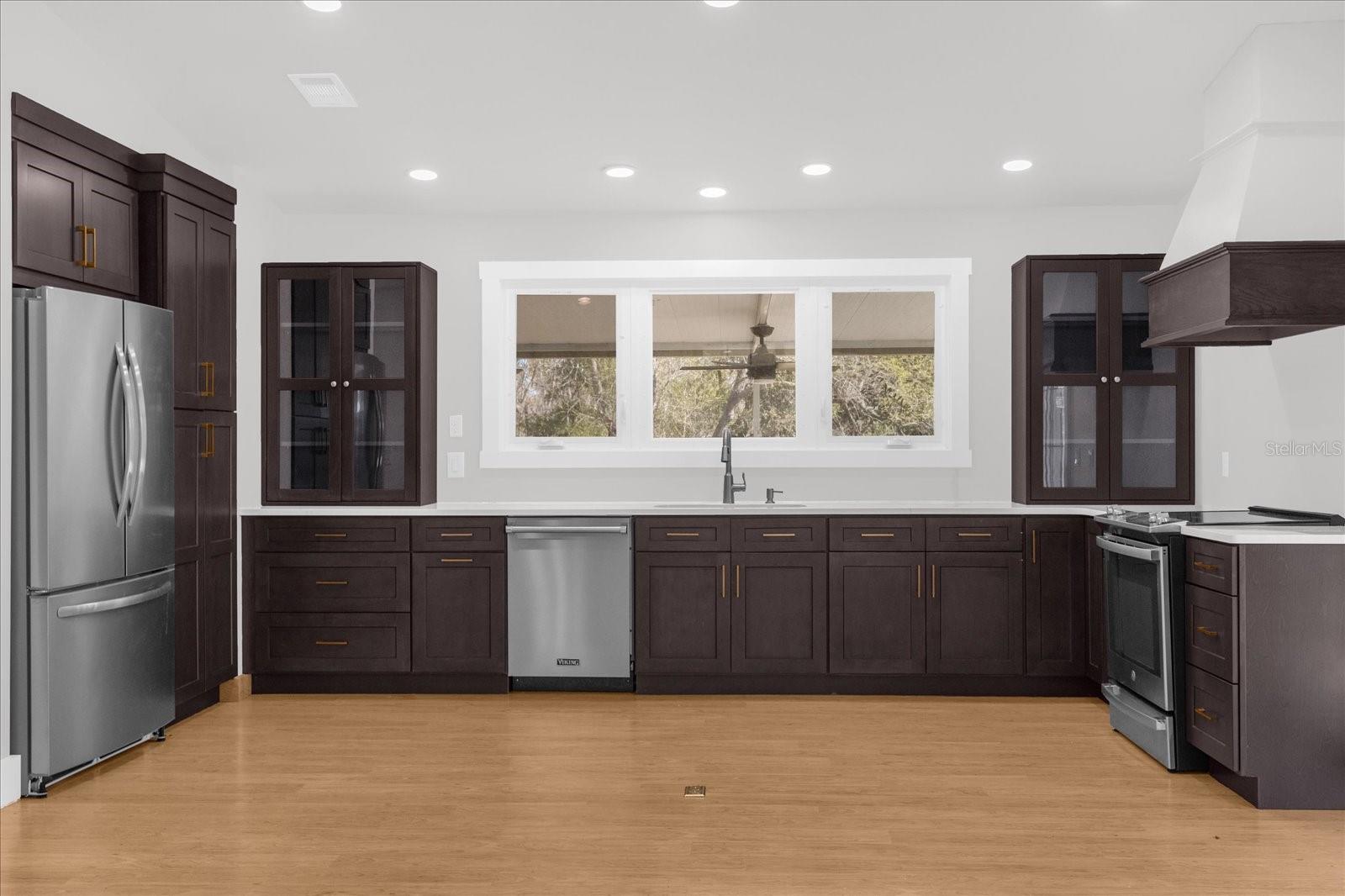 FOX RIDGE - Residential