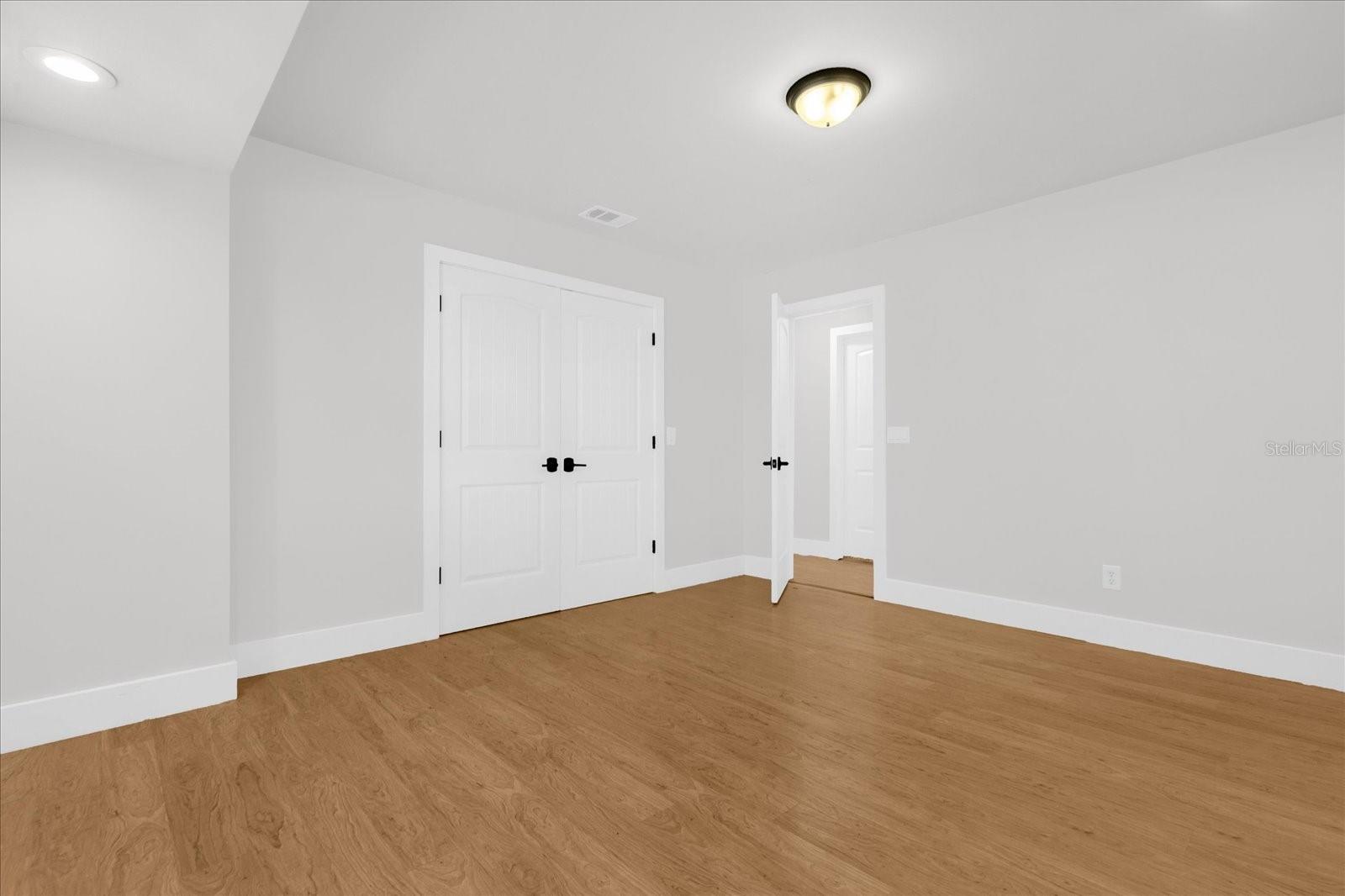 FOX RIDGE - Residential