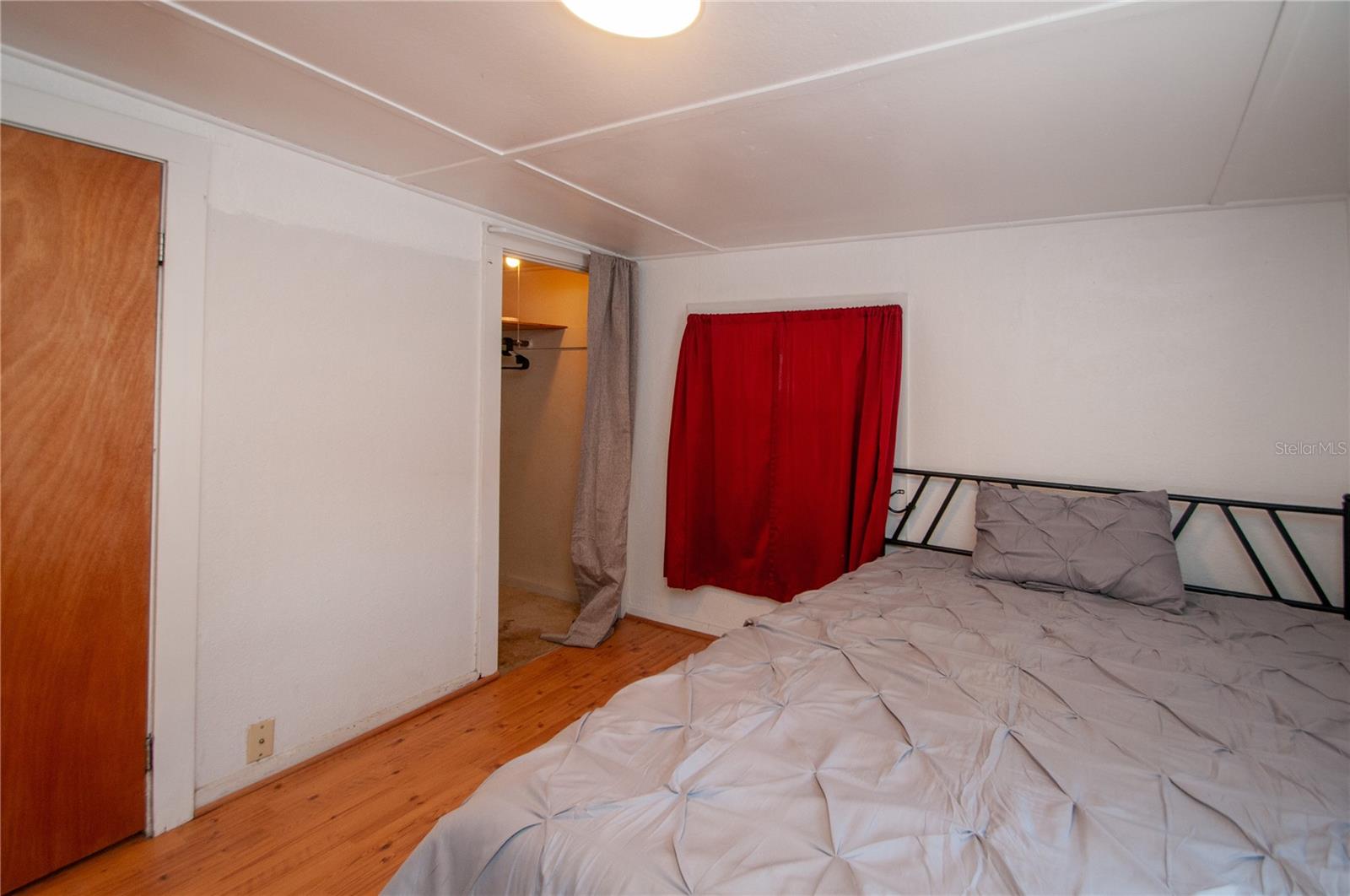 OAKLAND SUB 2 - Residential Lease